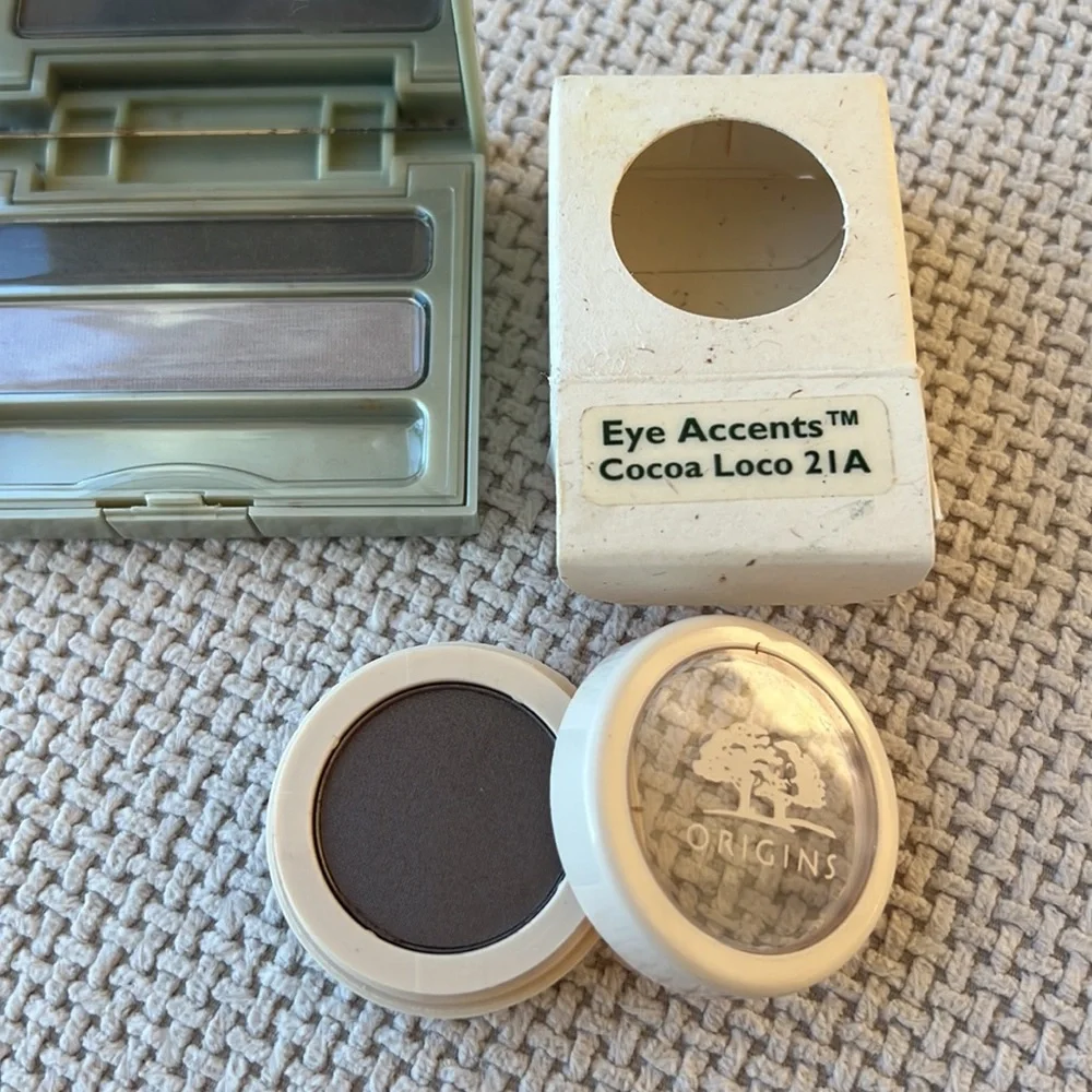 ORIGINS 2 Pc eyeshadow set / moon dance and Eye Accent #21 coco loco